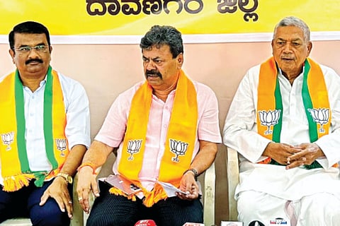 dvg-bjp-press-meet_20250419232332801.jpg