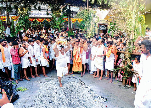 dvg-veerabhadreshwara.jpg