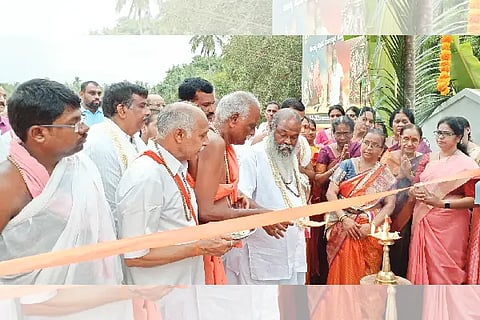 gopura