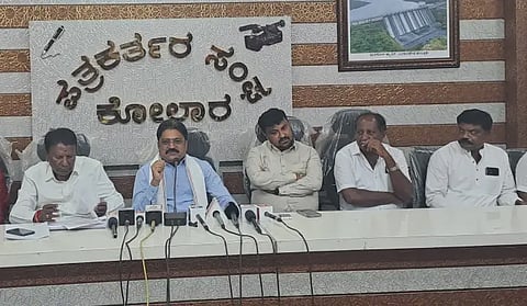 mlas press meet