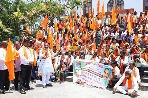 rastrabhakara balaga protest