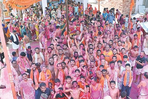 snd holi