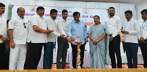 district koppal govt employee day celebration basavaraj rayaraddi