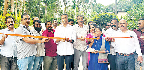 ಕ್ಷೇತ್ರಾದ್ಯಂತ ರಸ್ತೆ ಅಭಿವೃದ್ಧಿಗೆ ಆದ್ಯತೆ