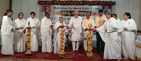 22 MANJU 01
