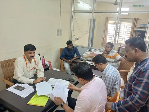 district koppal irrigation lokayukta raid mundaragi knnl alavandi kinnal