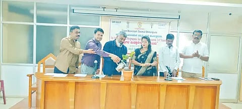 ಮಾತೆಗೊಂದು ಮರ ಕಾರ್ಯಾಗಾರವನ್ನು ಶಿವಮೊಗ್ಗದ ಸಮನ್ವಯ ಟ್ರಸ್ಟ್ ಸಂಚಾಲಕ ಸಮನ್ವಯ ಕಾಶಿ ಉದ್ಘಾಟಿಸಿದರು. ರೂಪ ಮಂಜುನಾಥ್, ರಮೇಶ್, ರೇಣುಕಾಸ್ವಾಮಿ, ರಾಘವೇಂದ್ರ, ರೂಪಕಲಾ ಹೆಗಡೆ ಇತರರಿದ್ದರು.