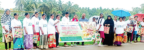ಮರಗಳ ರಕ್ಷಣೆಗೆ ಮಹಿಳೆಯರು ಕಾರ್ಯಕ್ರಮ