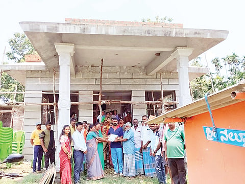 ಬಸವೇಶ್ವರ ದೇವಸ್ಥಾನ ಜೀರ್ಣೋದ್ದಾರಕ್ಕೆ ನೆರವು