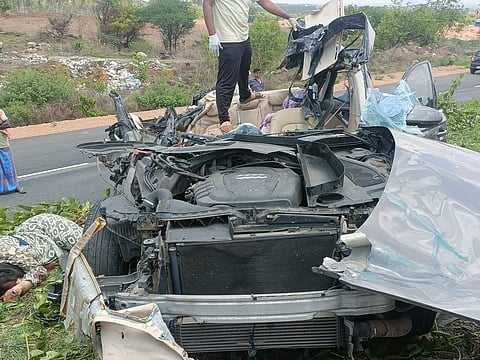 8 HVR 3 A
