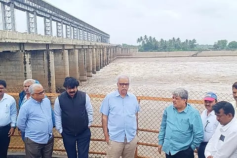 A team of state lawyers inspected the Hipparagi Barrage