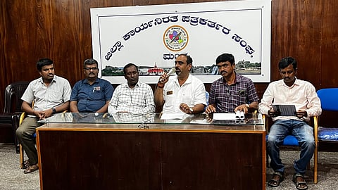 Karasavadi Mahadev press conference Mandya