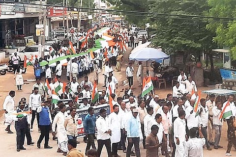 Lingasugur tiranga yatre
