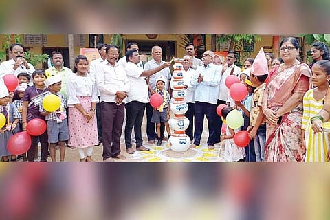 Manavi school open