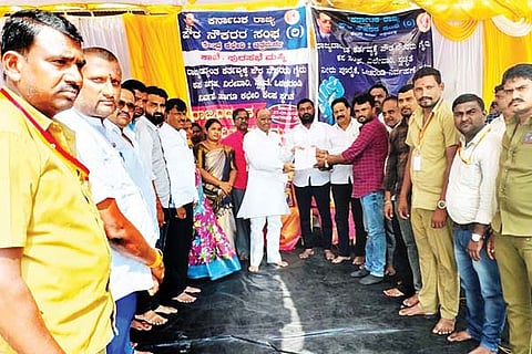 Maski Urban workers demand