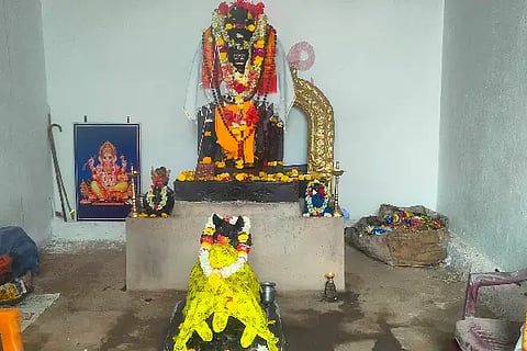 Silver idol of God stolen