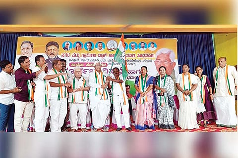 Sindhanour congress meeting