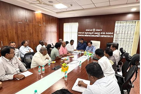 contractor meeting