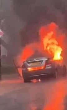 mng--25 may car Fire