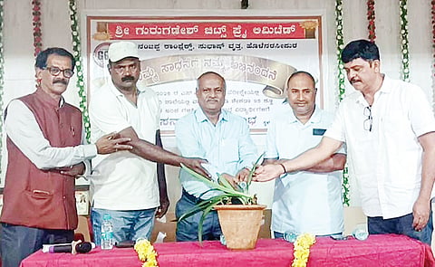 ಮಕ್ಕಳಿಗೆ ಒತ್ತಡ ಹೇರದೆ ಕಲಿಯಲು ಪ್ರೋತ್ಸಾಹಿಸಿ