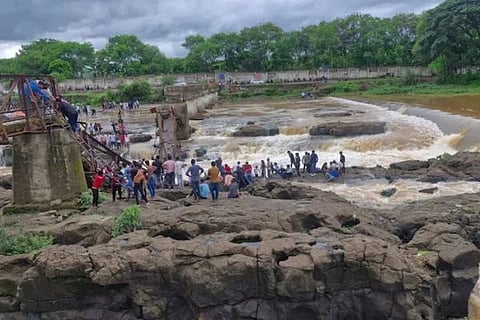 ವಿಜಯವಾಣಿ (32)