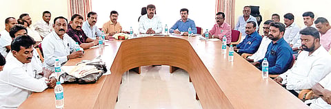 ಪಡಿತರದಿಂದ ಫಲಾನುಭವಿ ವಂಚಿತನಾಗದಂತೆ ಗಮನಹರಿಸಿ