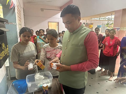 21 MANJU 03