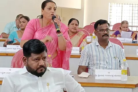 A verbal spat between officers and members