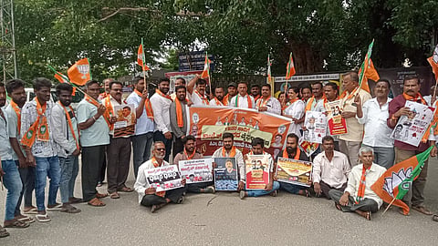BJP workers protest Mandya