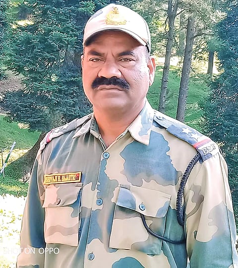 Congratulatory ceremony for retired soldier today