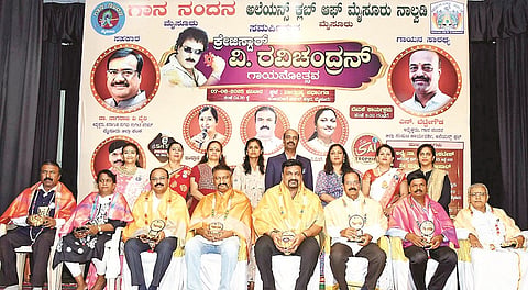Crazy Star V. Ravichandran singing festival in Mysore