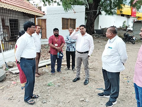 District Collector Bhubalan visits ongoing works at various places