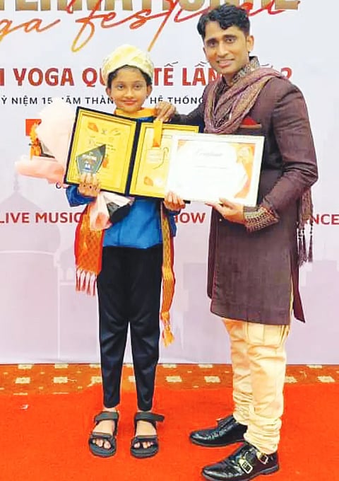 HNL YASHIKA