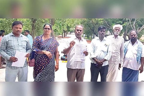Kampli Devadasiyaru manavi