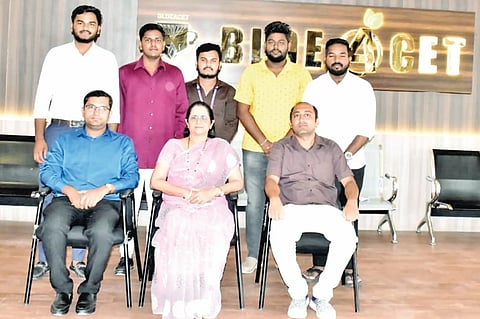 Six students selected for campus