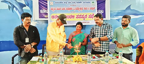kota.me.30 meenu uthpadaka.p