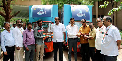 district koppal mp rajashekhar hitnala fisheries department vehicle