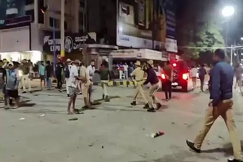 police lathi-charge