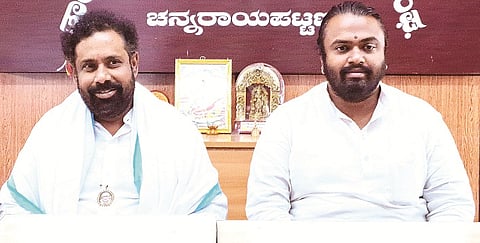ಚಿಕ್ಕೋನಹಳ್ಳಿ ಸಾಯಿಸದ್ಗುರು ಆಶ್ರಮದಲ್ಲಿ ಮುಖ್ಯಸ್ಥ ಗುರುಮೂರ್ತಿ ಗುರೂಜಿ ಮಾಧ್ಯಮಕ್ಕೆ ಮಾಹಿತಿ ನೀಡಿದರು.