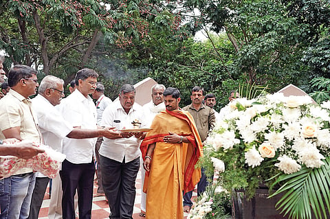 ಶಾಂತಿ ವನದಲ್ಲಿ ವಿವಿಧ ಪೂಜಾ ಕಾರ್ಯಕ್ರಮ