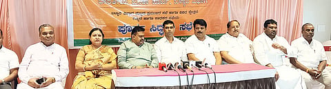 division leaders' meeting