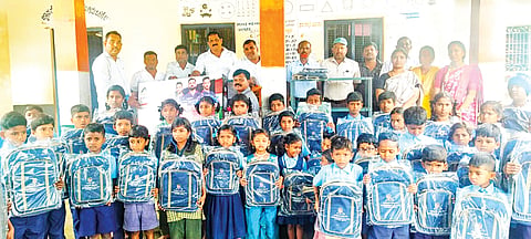 ಜನಸ್ಪಂದನ ಟ್ರಸ್ಟ್‌ನಿಂದ ಚಂದಹಳ್ಳಿ ಶಾಲೆಗೆ ಕಲಿಕಾ ಸಾಮಾಗ್ರಿ ಕೊಡುಗೆ