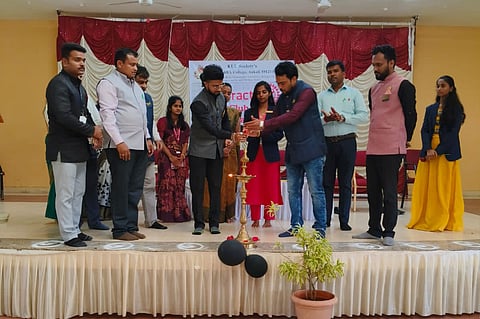 24Manjari1