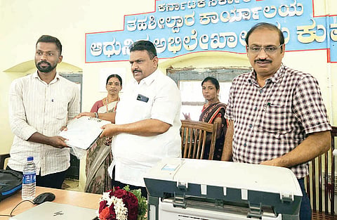 Laptop Distribution