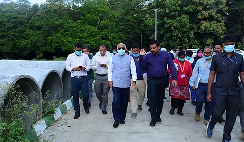 Deputy Lokayukta praises Mysore's Rayanakere Solid Waste Management Unit