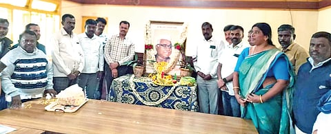HUN-JULY-6=4(BABUJI PUNYA SMARANE)