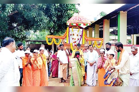 Hb vishesha pooje
