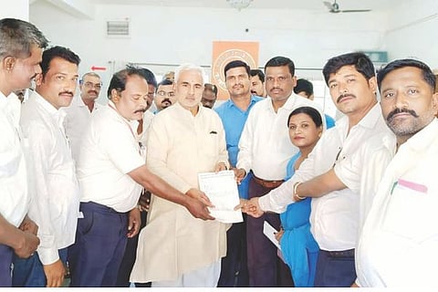 Hutti mla manavi