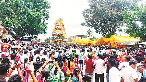 ಶ್ರೀ ಮಾಲೇಕಲ್ಲು ತಿರುಪತಿಯ ಶ್ರೀ ಲಕ್ಷ್ಮೀ ವೆಂಕಟರಮಣ ಸ್ವಾಮಿ ಬ್ರಹ್ಮರಥೋತ್ಸವ ವಿಜೃಂಭಣೆಯಿಂದ ನಡೆಯಿತು.