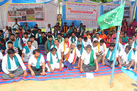 Kodagahalli villagers protest Mandya